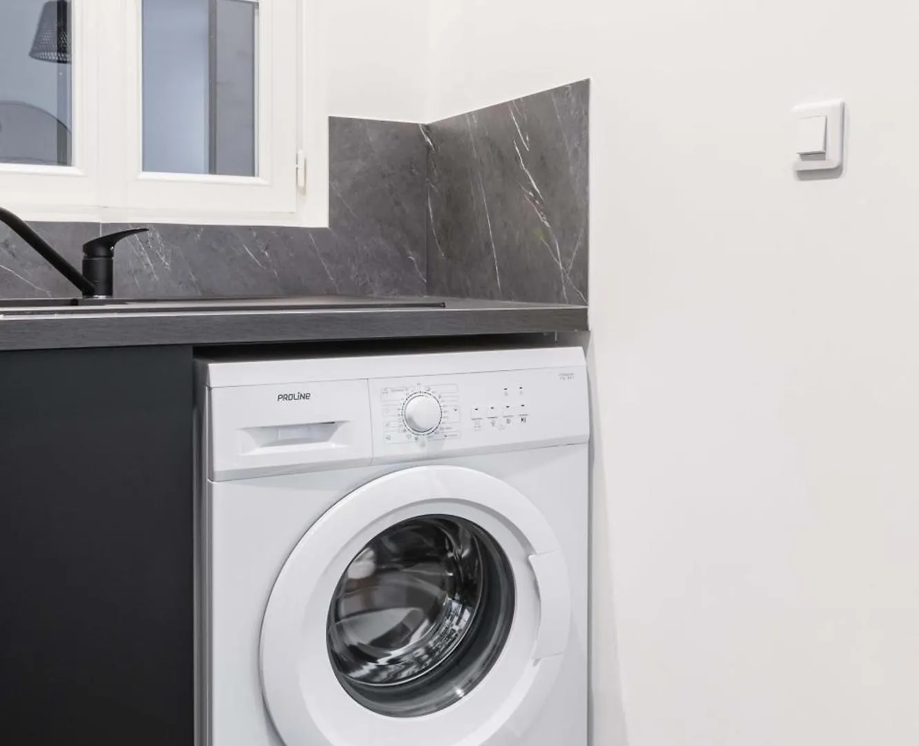 Appartamento Studio Refait A Neuf Proche Metro - Paris 19 - 2P